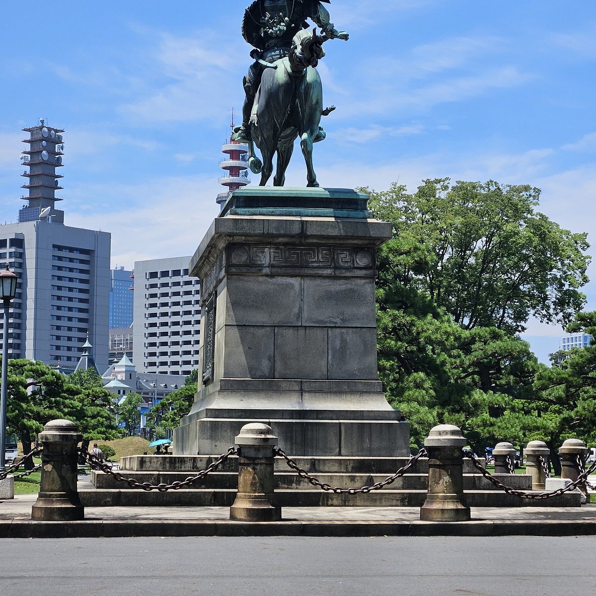 🏯 구스노키 마사시게 동상 (구스노키 마사시게 조) 이미지 8
